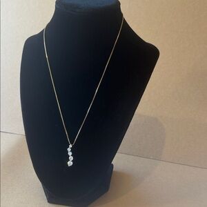 Silver journey pendant .925 with 5 tier’ed Moissanites